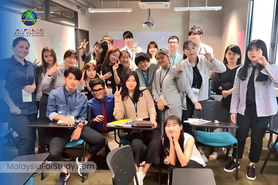 دوره نگارش اجرایی (Executive Writing) کالج APU